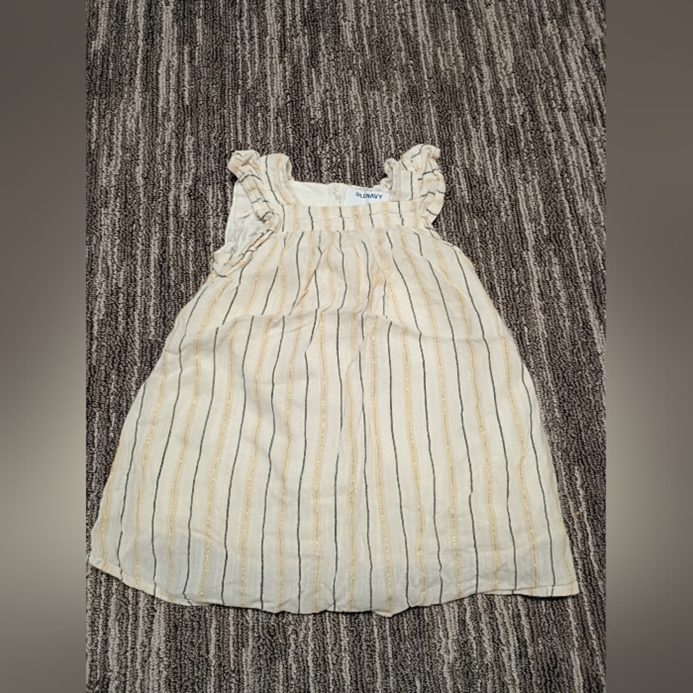 Old Navy Cream and Tan Striped Kids Dress Size 2T
